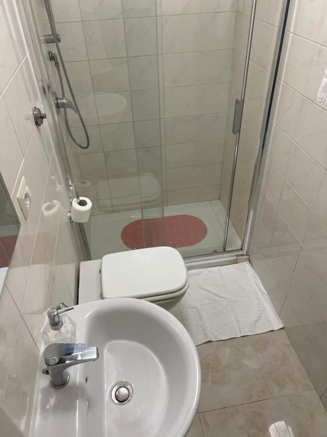 Relax On 2 - Guesthouse Рим Екстериор снимка